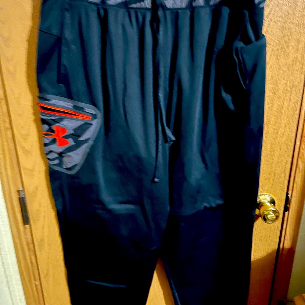 Under Armor Pants Like New